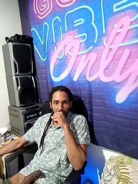 Mikaaa97 online show from 02-13-26, 06:15