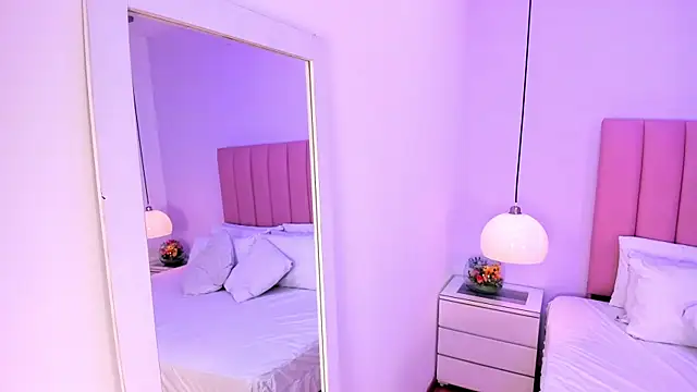 Amy Ferreira online show from 10-05-25, 03:16