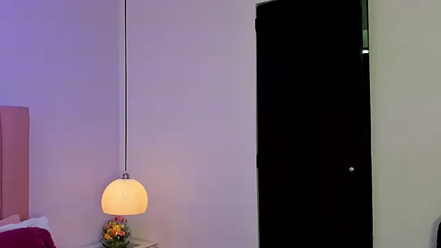 Amy Ferreira online show from 10-11-25, 03:28