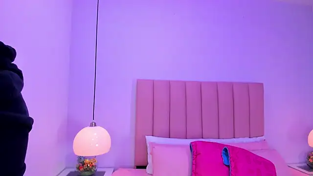 Amy Ferreira online show from 10-15-25, 03:17