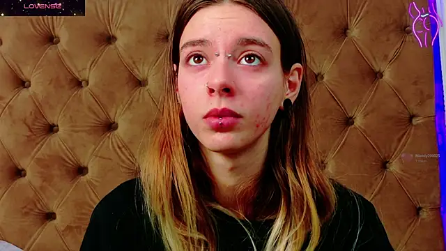 Snapshot of CoraVex chatting on 12-02-25, 05:13 CoraVex online show from 12-02-25, 05:13