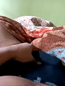 Snapshot of romero115 chatting on 12-05-25, 02:25 romero115 online show from 12-05-25, 02:25