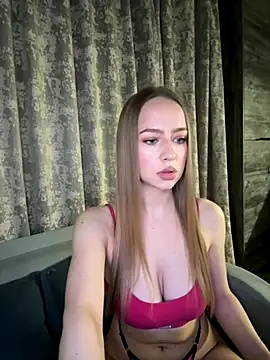 Snapshot of MissOyee chatting on 11-29-25, 07:06 MissOyee online show from 11-29-25, 07:06