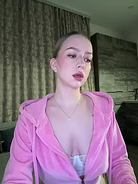 Snapshot of MissOyee chatting on 02-25-26, 07:34 MissOyee online show from 02-25-26, 07:34