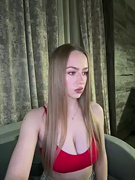 Snapshot of MissOyee chatting on 02-28-26, 07:15 MissOyee online show from 02-28-26, 07:15