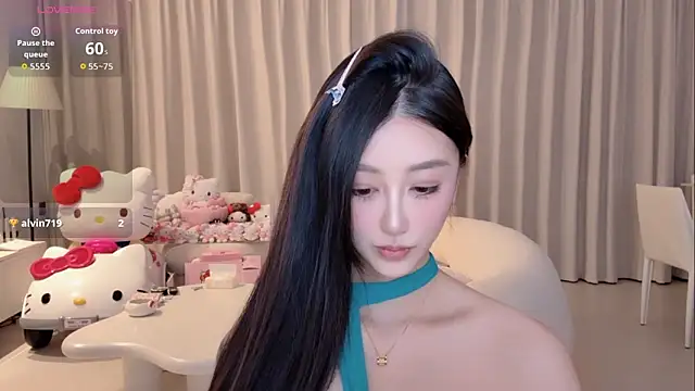 Snapshot of Melody-11 chatting on 10-22-25, 01:11 Melody-11 online show from 10-22-25, 01:11