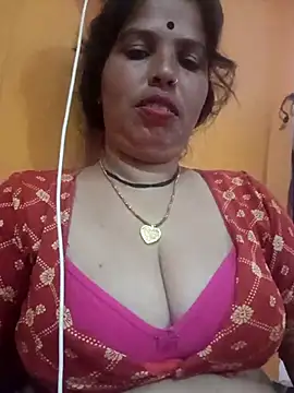 Snapshot of Hott_locky chatting on 10-05-25, 03:21 Hott locky online show from 10-05-25, 03:21