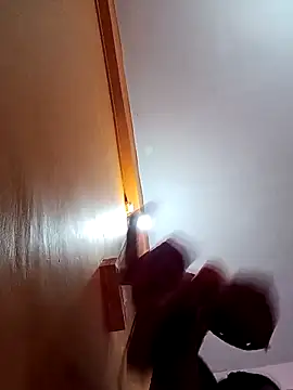 Snapshot of Hott_locky chatting on 11-11-25, 12:38 Hott locky online show from 11-11-25, 12:38