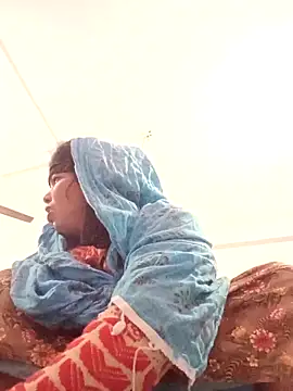 Snapshot of Hott_locky chatting on 11-28-25, 11:51 Hott locky online show from 11-28-25, 11:51