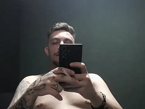 guesswhatbitch online show from 10-08-25, 08:28