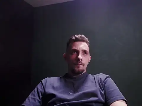 guesswhatbitch online show from 11-20-25, 05:51