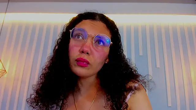 SweetStarr  online show from 10-13-25, 01:55