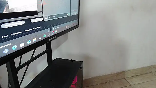 Snapshot of ebony_hard_sex chatting on 10-10-25, 01:43 ebony hard sex online show from 10-10-25, 01:43