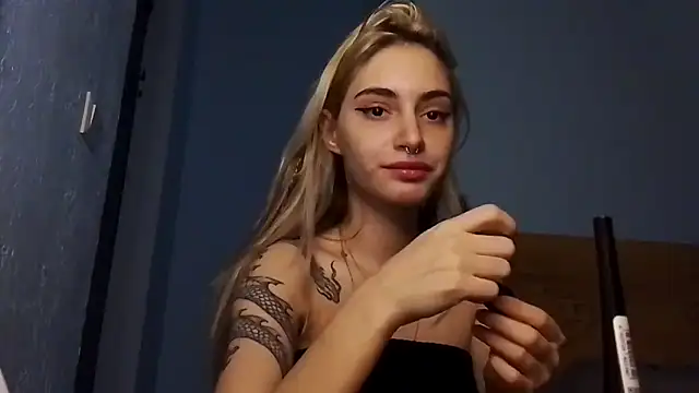 lesyawhite online show from 11-19-25, 02:28