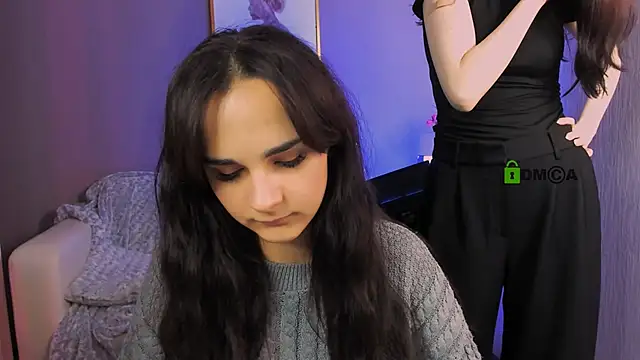 Snapshot of ariana_ross7 chatting on 11-10-25, 12:09 ariana ross7 online show from 11-10-25, 12:09