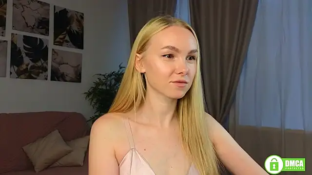 Snapshot of hey_Olivia chatting on 10-25-25, 01:07 hey Olivia online show from 10-25-25, 01:07