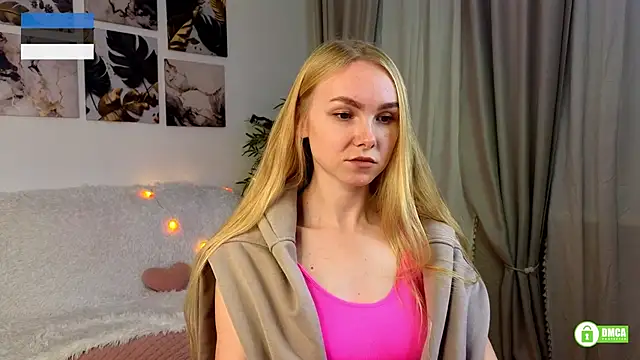 Snapshot of hey_Olivia chatting on 12-02-25, 08:59 hey Olivia online show from 12-02-25, 08:59