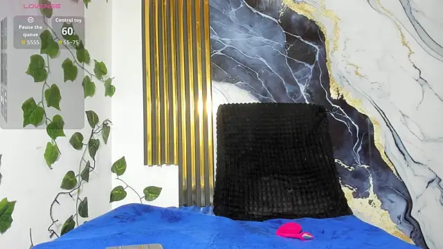 Snapshot of brittanyy20 chatting on 11-18-25, 09:58 brittanyy20 online show from 11-18-25, 09:58