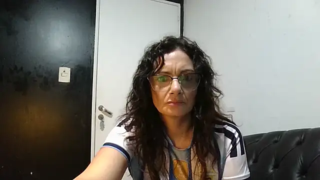 Snapshot of dulcefanny chatting on 07-04-26, 02:07 dulcefanny online show from 07-04-26, 02:07
