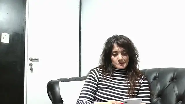 Snapshot of dulcefanny chatting on 07-05-26, 04:07 dulcefanny online show from 07-05-26, 04:07