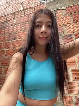 Snapshot of Karlee_Grey1 chatting on 10-28-25, 08:44 Karlee Grey1 online show from 10-28-25, 08:44