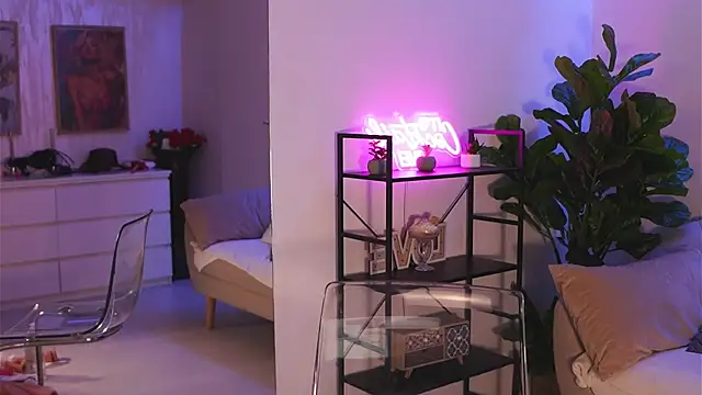 Moon Shard online show from 04-21-26, 08:01