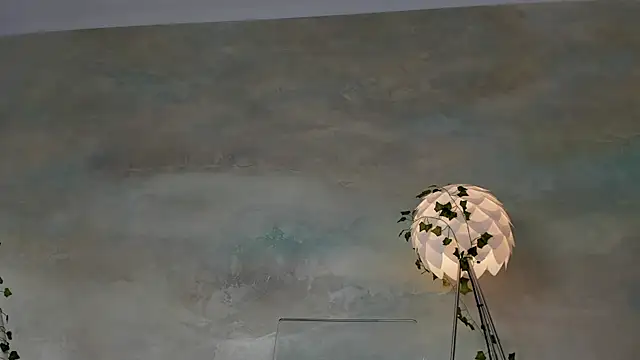 Snapshot of Moon_Shard chatting on 07-19-26, 06:17 Moon Shard online show from 07-19-26, 06:17