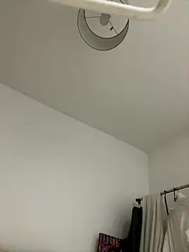 Snapshot of QueenStacyxox chatting on 12-05-25, 04:25 QueenStacyxox online show from 12-05-25, 04:25