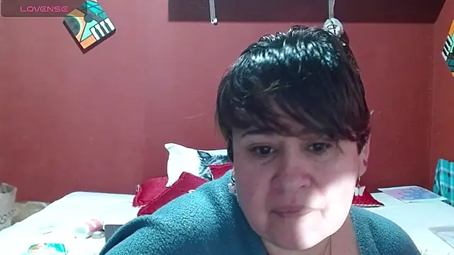 Snapshot of Sasharosee2 chatting on 11-23-25, 01:22 Sasharosee2 online show from 11-23-25, 01:22