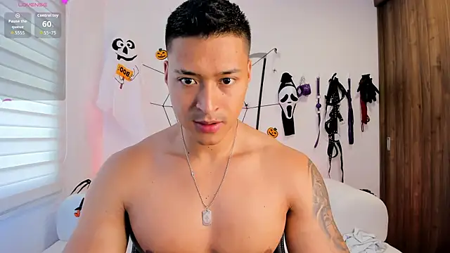 Snapshot of abu_dhabi_21 chatting on 10-16-25, 06:20 abu dhabi 21 online show from 10-16-25, 06:20