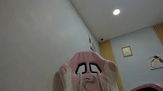 Snapshot of Dakota_x18 chatting on 02-10-26, 08:02 Dakota x18 online show from 02-10-26, 08:02