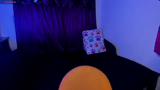 Shairaclark  online show from 04-15-26, 02:18