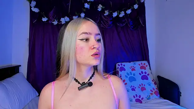 Snapshot of Shairaclark_ chatting on 07-03-26, 03:35 Shairaclark online show from 07-03-26, 03:35