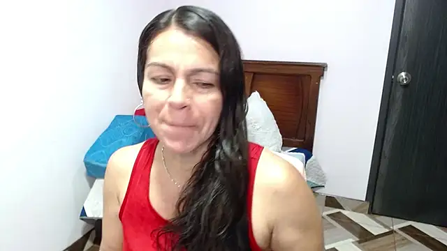 Snapshot of camilavargas_ chatting on 07-20-26, 08:11 camilavargas online show from 07-20-26, 08:11