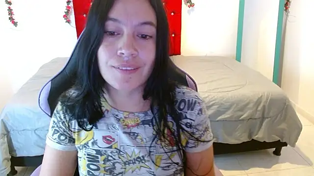 Snapshot of cristal1609 chatting on 03-12-26, 01:06 cristal1609 online show from 03-12-26, 01:06