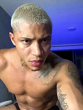 Snapshot of DiagoRockfield chatting on 10-28-25, 01:09 DiagoRockfield online show from 10-28-25, 01:09