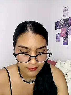 Renata Zoe online show from 10-11-25, 02:33