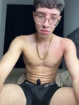 Snapshot of arthurdavies chatting on 11-15-25, 04:43 arthurdavies online show from 11-15-25, 04:43