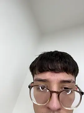 Snapshot of arthurdavies chatting on 11-28-25, 06:27 arthurdavies online show from 11-28-25, 06:27