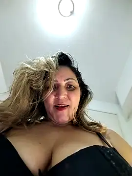 Lunita86 online show from 05-13-26, 02:09