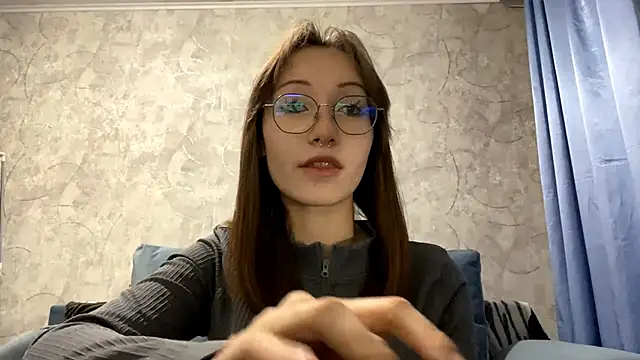 Snapshot of SetsukoBuddemeyer chatting on 10-15-25, 10:15 SetsukoBuddemeyer online show from 10-15-25, 10:15