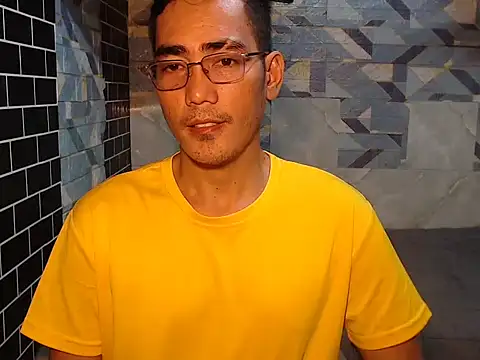 Snapshot of Heaven_steven chatting on 09-22-25, 02:35 Heaven steven online show from 09-22-25, 02:35