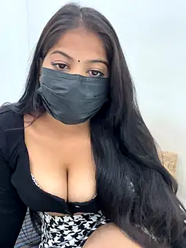 Snapshot of Rihana_01 chatting on 11-17-25, 11:05 Rihana 01 online show from 11-17-25, 11:05