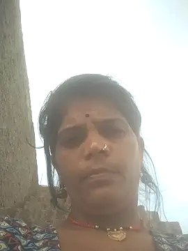 Snapshot of Hott_cutgirl chatting on 10-02-25, 08:10 Hott cutgirl online show from 10-02-25, 08:10