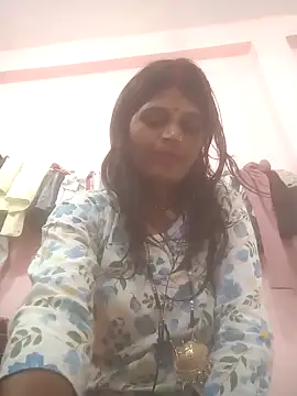 Snapshot of Hott_cutgirl chatting on 10-03-25, 11:18 Hott cutgirl online show from 10-03-25, 11:18