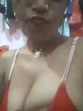 Snapshot of Hott_cutgirl chatting on 10-11-25, 05:33 Hott cutgirl online show from 10-11-25, 05:33