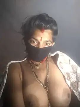 Snapshot of Hott_cutgirl chatting on 12-17-25, 03:07 Hott cutgirl online show from 12-17-25, 03:07