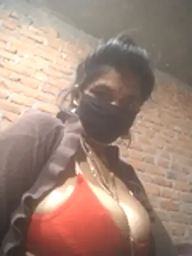 Snapshot of Hott_cutgirl chatting on 12-19-25, 02:57 Hott cutgirl online show from 12-19-25, 02:57