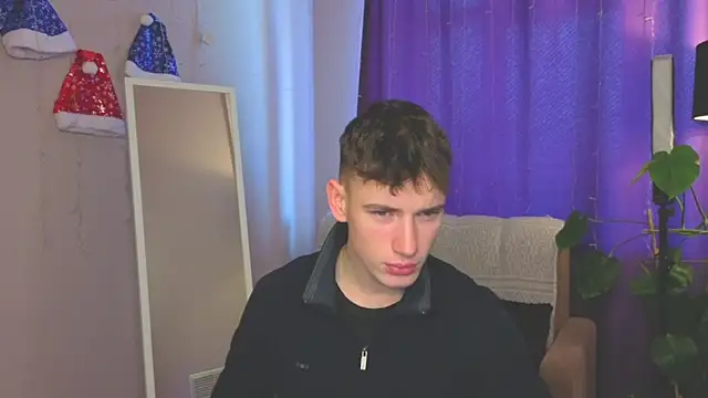 Snapshot of Max_Foks chatting on 01-15-26, 07:46 Max Foks online show from 01-15-26, 07:46