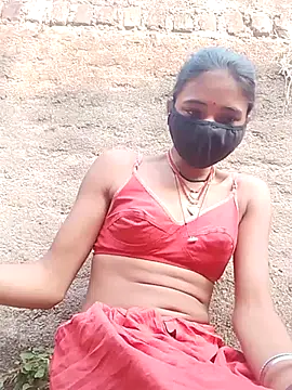 Snapshot of R_Roshni chatting on 12-02-25, 02:39 R Roshni online show from 12-02-25, 02:39